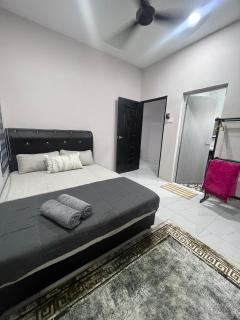 D'Nuha homestay Unit 2 Chenderong Balai Teluk Intan - 4