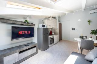 300 m from metro M3-Netflix-Wi-Fi - Milan - 9
