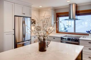 Moonshine Crescent 385 by Okanagan Premier - 2