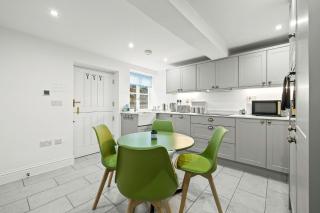 Bell Cottage by Ludlow Castle with onsite parking - Ludlow - 9
