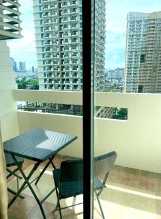 Luxury Bauhaus inspired apartment near Makati - Manila - 1