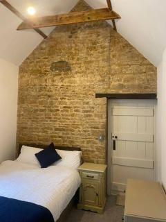 2 bed cozy cottage - 4