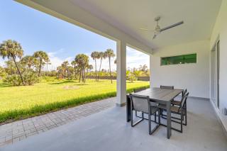 Home on 2 5 Acres in Naples with Backyard! - Naples - 0