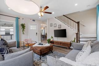 Beautifully Renovated 6BR 2BA 2 Blocks to Beach - Atlantic City - 5