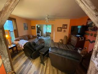 Lakeview Farmhouse with Beach Access - East Charleston - 3