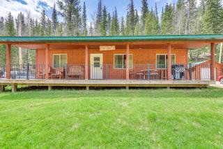 Wraparound Deck and Grill Deadwood Cabin - Deadwood - 0