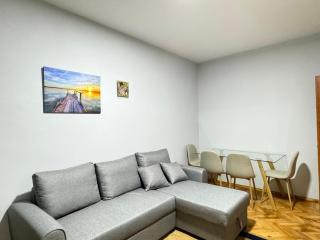 Roses Apartament - Tirana - 9
