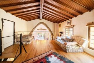 Chapelle de Léca, Authentique Chapelle Rénovée - Vallespir - Vue Imprenable Montagne - Unique, Loft Moderne et Pittoresque - WIFI - Confort Premium - OFFRE SPECIALE - Majestic Key Konciergerie Collioure - Corsavy - 8