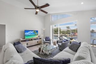 Waterfront pool home just steps to Tigertail Beach - 2