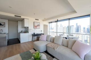 Skyline, Stunning City Views - 6