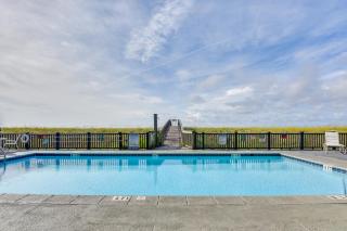 Oceanfront Condo with Heated Pool in Emerald Surf! - Navarre - 9