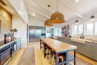 Buckthorn Beauty Golf, Hike and More - 6