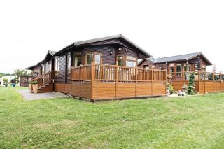 Kingfisher Lodge in Stratford upon Avon - Alveston - 0