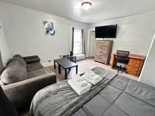 Pitcher's Paradise Apt 2-All Star Baseball Rentals - Oneonta - 5
