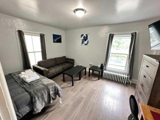 Pitcher's Paradise Apt 2-All Star Baseball Rentals - Oneonta - 2