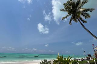 Stylish Beach House - 1 min walk to Indian Ocean - Umbuji - 8