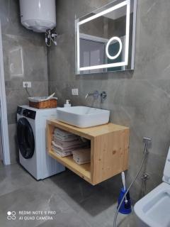 Maria's Apartments - Himare - 2