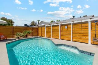 Gorgeous Tempe Studio with a Pool - Helena - 1