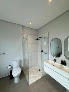 Modern duplex in luxury estate - 2