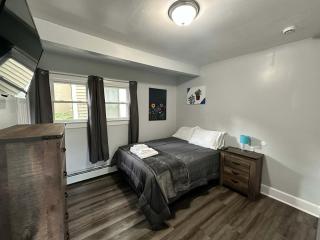 Pitcher's Paradise Apt 1-All Star Baseball Rentals - Oneonta - 1
