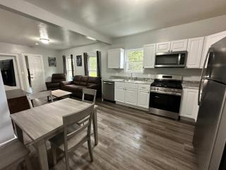 Pitcher's Paradise Apt 1-All Star Baseball Rentals - Oneonta - 0