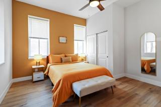 Festive Soulard 4BR w Patio & Amenities - Soulard - 1