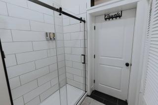 Mardi Gras Hideaway Cozy 2BR in Soulard - 6
