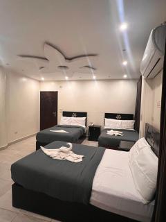 Atom Pyramids Hotel - 1