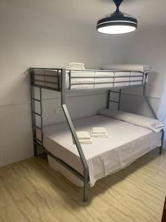 Apartamento a 100 m de la playa , todo nuevo - Arenales del Sol - 5