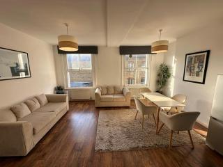 One bed Victorian flat,10 Min Walk to Paddington, Sleeps 4, Pet-Friendly - Londra - 0