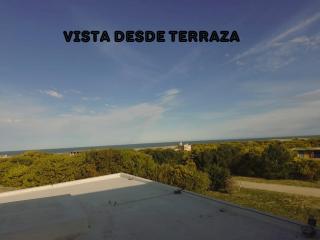 Casa con increíble vista al mar en Barrio privado Costa Atlántica - Villarobles - 5