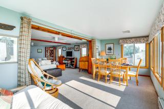 Lovely Coastal Home By Delaware Bay Walk to Beach - Fortescue - 5