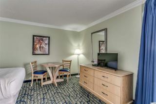 Paradise Resort, Unit 1602, 4 Bedroom, 3 Bath, Direct Oceanfront - Myrtle Beach - 4