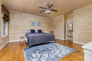 The Wagon Wheel Cabin Hot Tub Sleeps 10 Spacious - Killen - 6