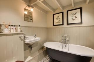 Railway Junction Cottage & The Cabin by NewFo rest - Brockenhurst - 3