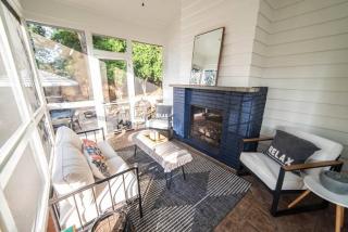 Elizabeth Bungalow, Fenced Yard, Fireplaces, Grill - Charlotte - 2