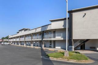 Red Roof Inn Dunn - Dunn - 6