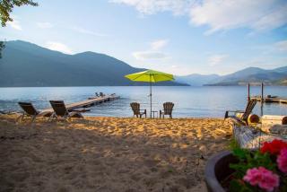 Christina Lake Lakefront, Hot Tub, Amazing Views - Christina Lake - 7