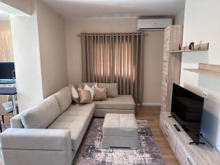 Ledia's Apartment - Tirana - 0