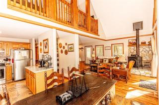 Treetops Retreat - Bryson City - 7