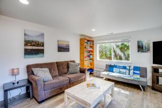 Rockaway Beach House - Walk to Ocean! - 6