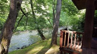 Creekside Hideaway - 5