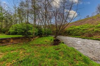 Creekside Hideaway - 3