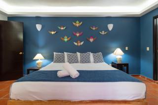 La Iguana Vallarta LGBT ADULTS ONLY - Romantic Zone - Party Clubbing Street - Puerto Vallarta - 1