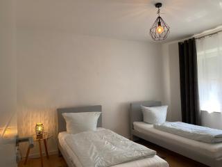 Modernes & großzügiges 3-Zimmer Apartment - Nähe Klinikum & Altstadt - Amberg - 9