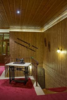 Alpen House Hotel & Suites - 1
