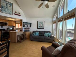Ocean Front Cabin 11 W Jacuzzi & Superb Views - Smith River - 5