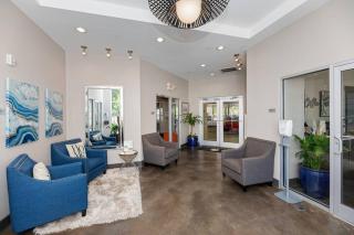 Uptown Elegance Gym, Pool, Wine - Charlotte - 7