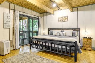 Spacious Jasper Cabin with Decks and Pool Access! - Dawsonville - 1