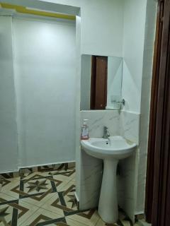 Modern 1 bedroom Roysambu with free parking - 1